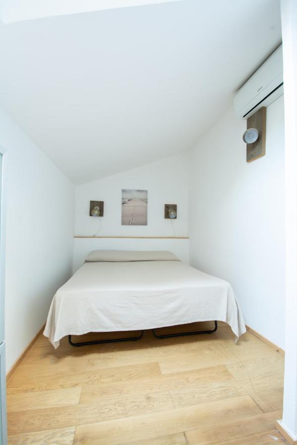 Eco Rooms VelaCTA Exterior foto